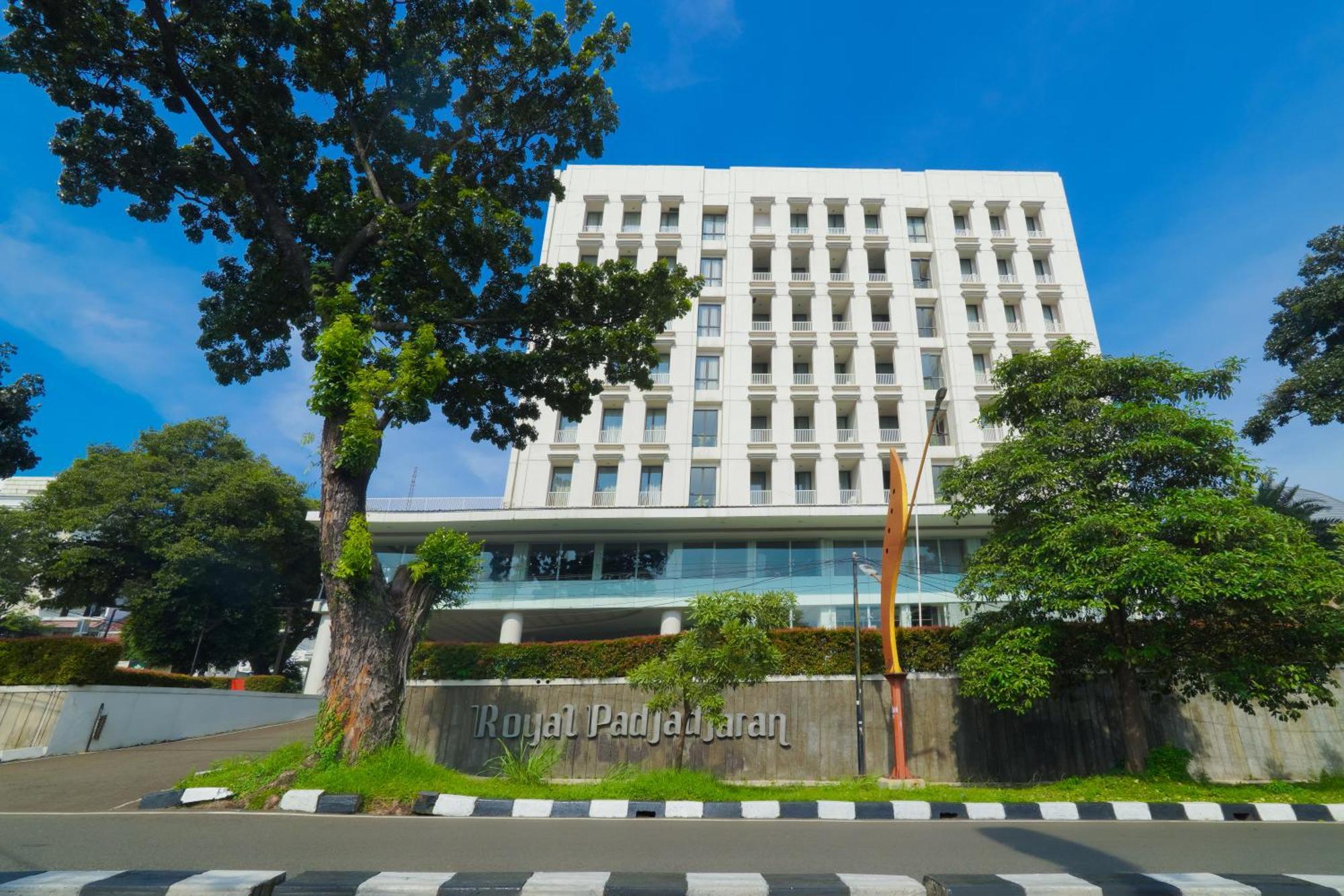 Royal Padjadjaran Hotel Bogor Esterno foto