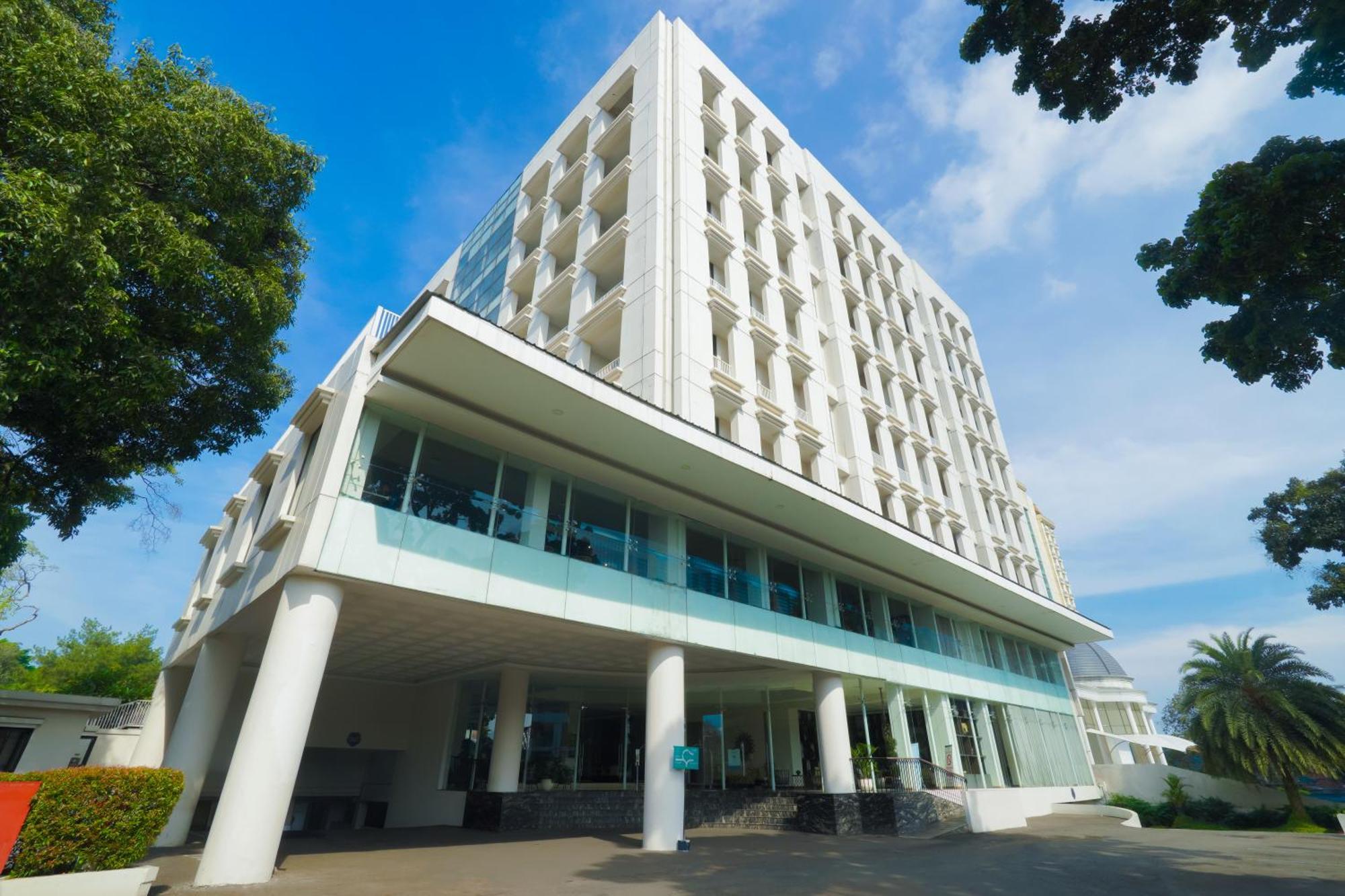 Royal Padjadjaran Hotel Bogor Esterno foto
