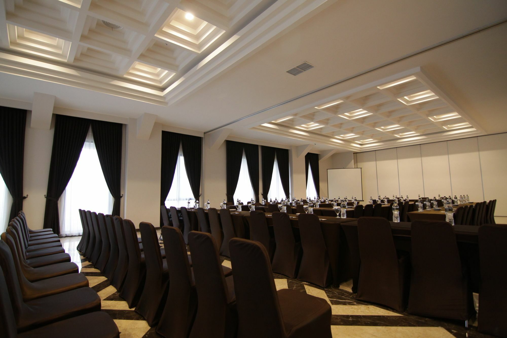 Royal Padjadjaran Hotel Bogor Esterno foto